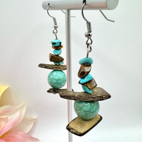 Boho Faux Turquoise And Tiger’s Eye Chip Coconut Shell Crackle Bead Earrings - Picture 4 of 8